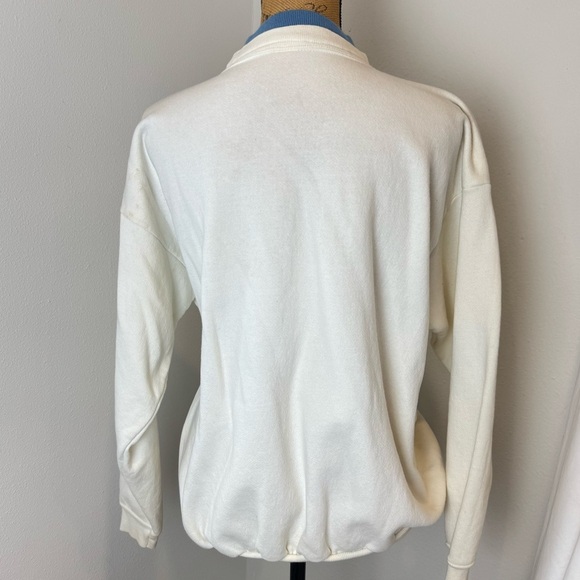 Vintage 90s Cream Sweatshirt with Blue Heart Design double collar crewneck - Picture 4 of 4